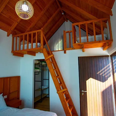 & Restorant Flamuri * Lushnjë