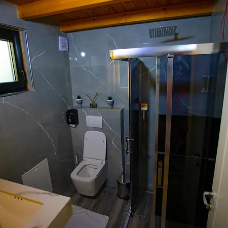 & Restorant Flamuri 게스트하우스