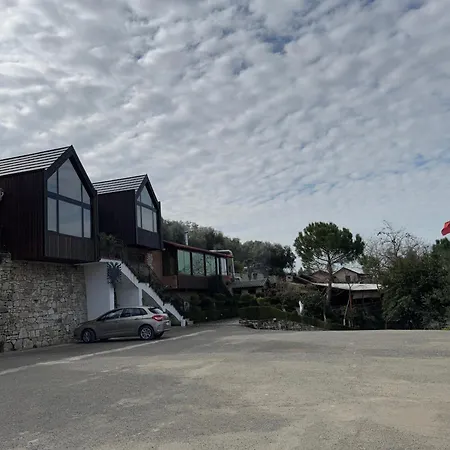 게스트하우스 & Restorant Flamuri *