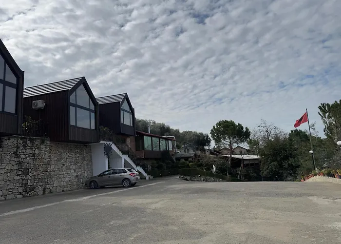 Maison d'hôtes Hotel&restorant Flamuri *